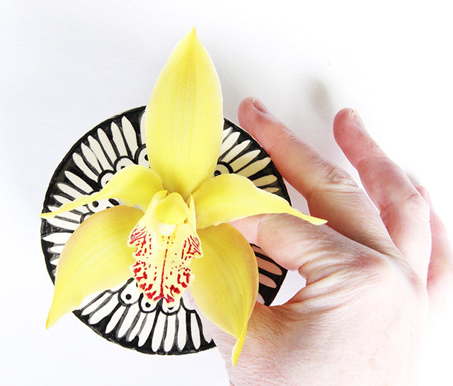 pretty little ikebana vase 1